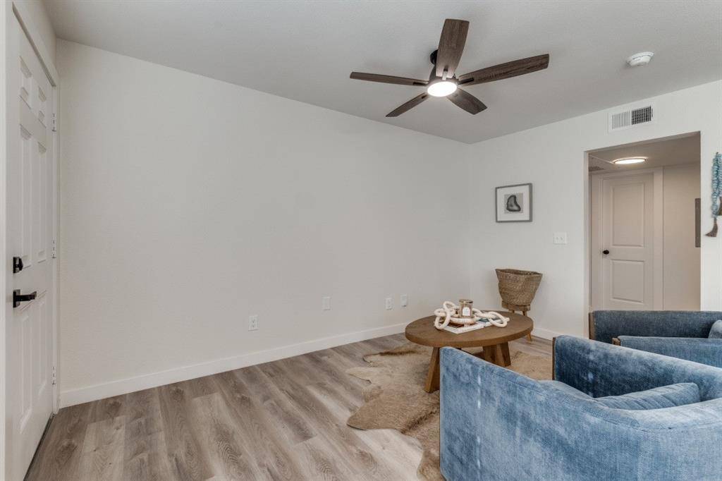 5917 Gaston Avenue #111, Dallas, TX 75214