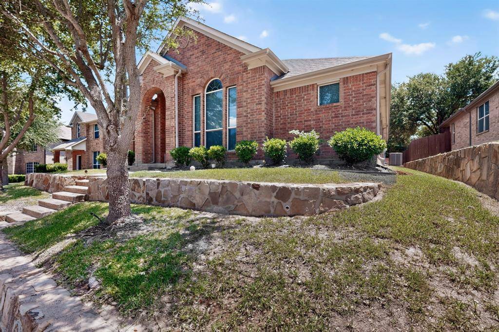 404 Castle Street, Desoto, TX 75115