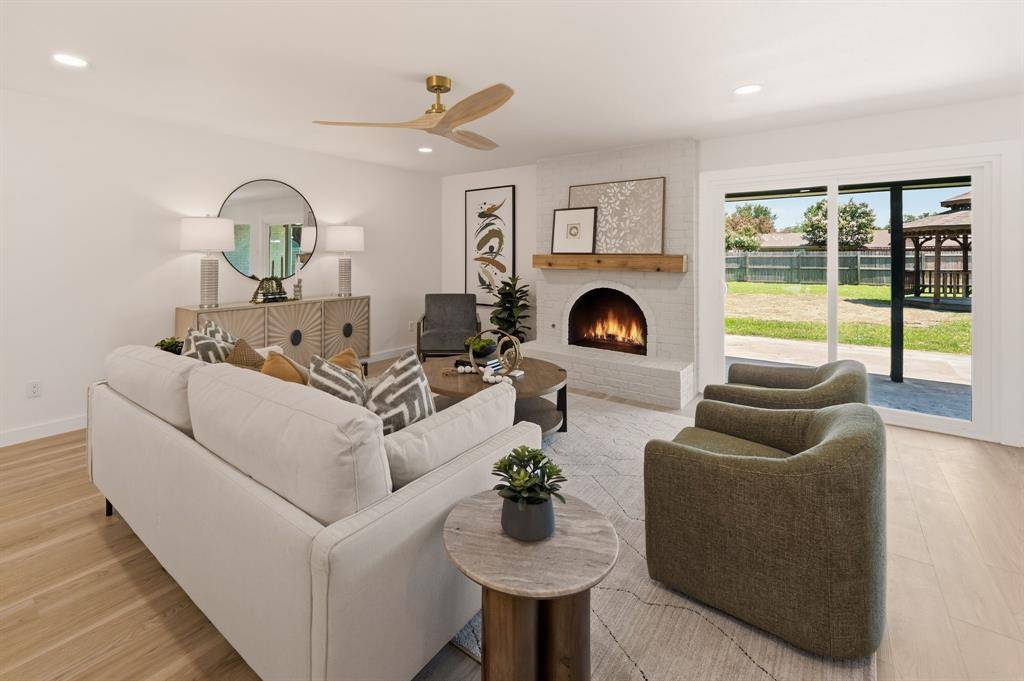 7528 Circle Drive, North Richland Hills, TX 76180