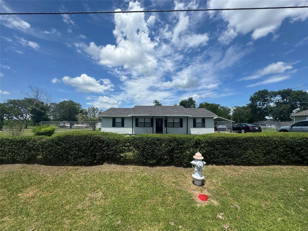 207 College Mound Road, Terrell, TX 75160