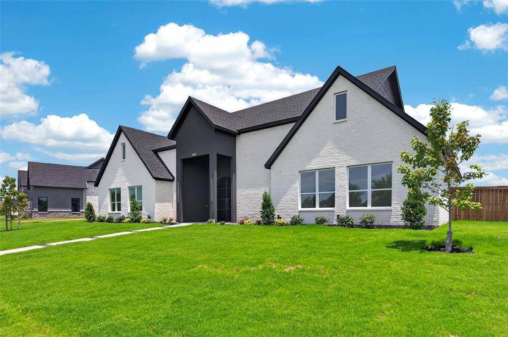 1010 Devonshire Drive N, Forney, TX 75126