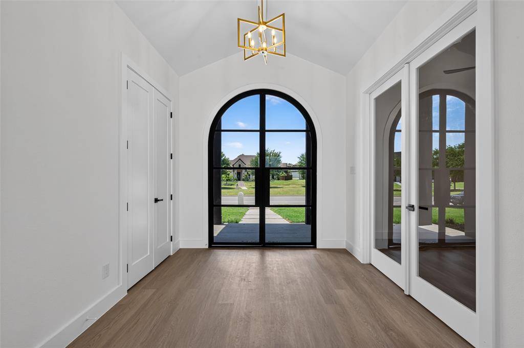 1010 Devonshire Drive N, Forney, TX 75126