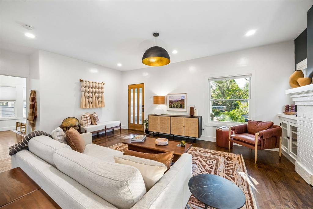310 N Montclair Avenue, Dallas, TX 75208