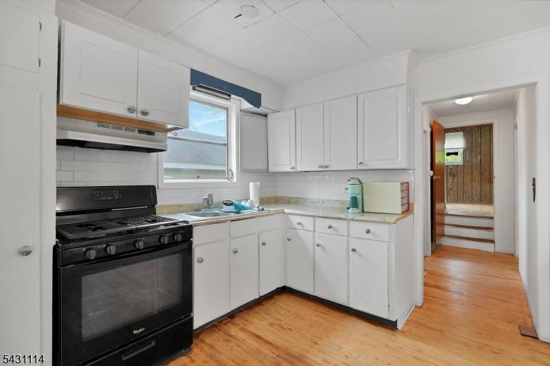 8 Cornell Way, Hopatcong Boro, NJ 07843