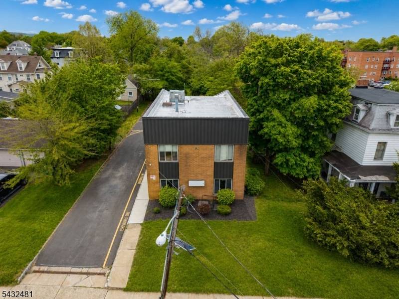 38 N Gaston Ave, Somerville Boro, NJ 08876