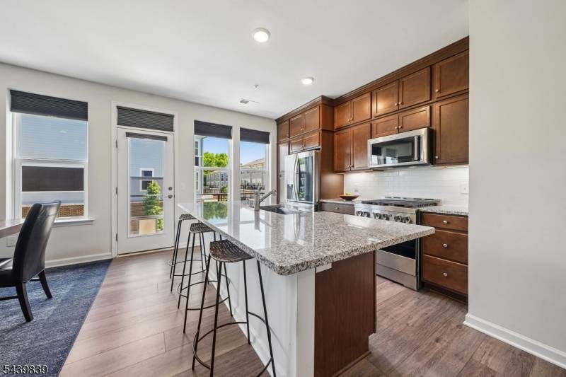 7 Jessica Ln 11202, Union Twp., NJ 07083