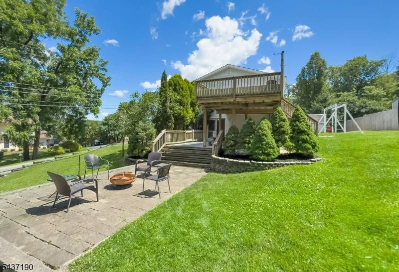 88 Shore Rd, Green Twp., NJ 07821