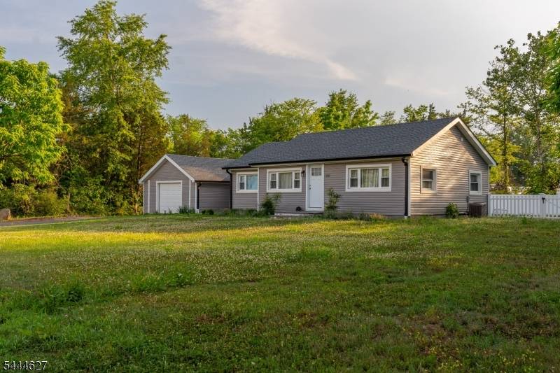 325 Roycefield Rd, Hillsborough Twp., NJ 08844