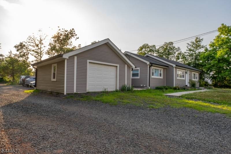 325 Roycefield Rd, Hillsborough Twp., NJ 08844