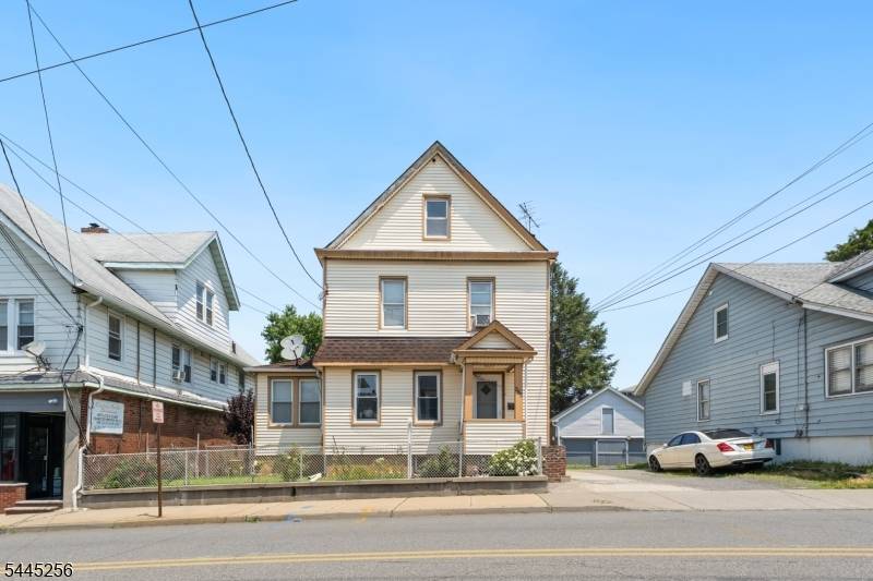 636 Paulison Ave, Clifton City, NJ 07011
