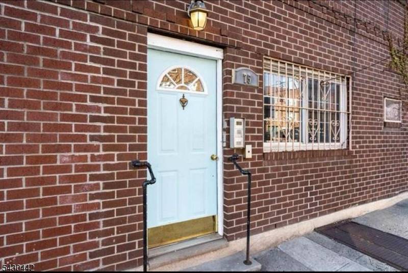 75 Palisade Ave, Jersey City, NJ 07306
