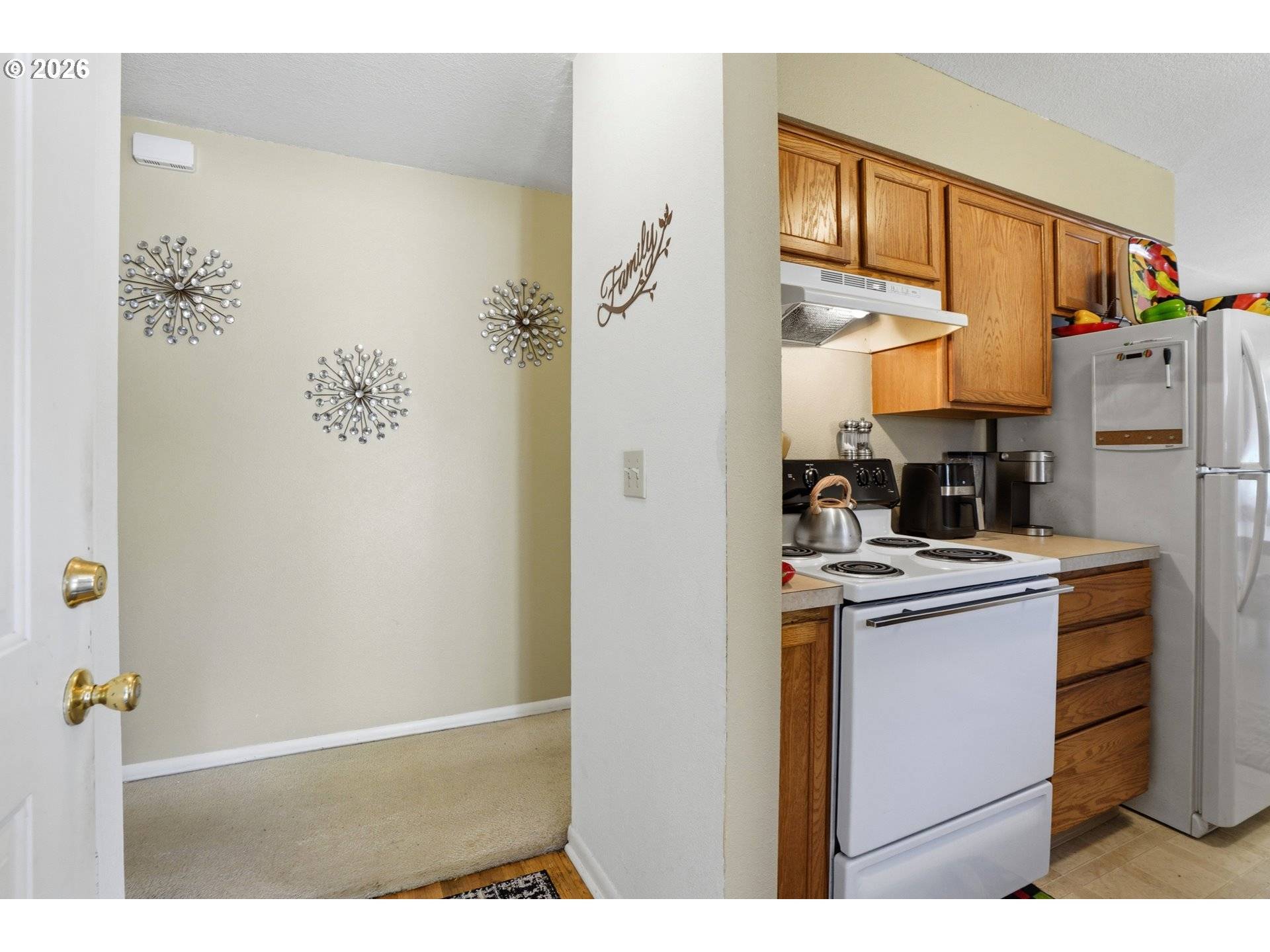 8802 N CHASE AVE, Portland, OR 97217
