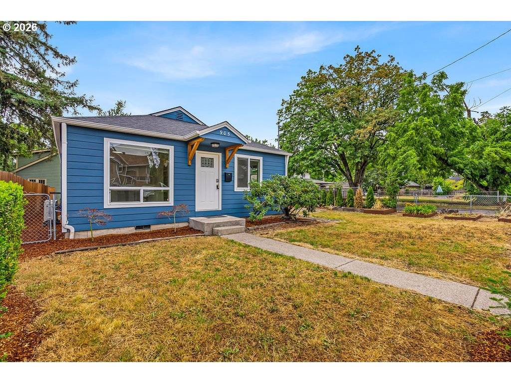 905 20TH ST SE, Salem, OR 97301