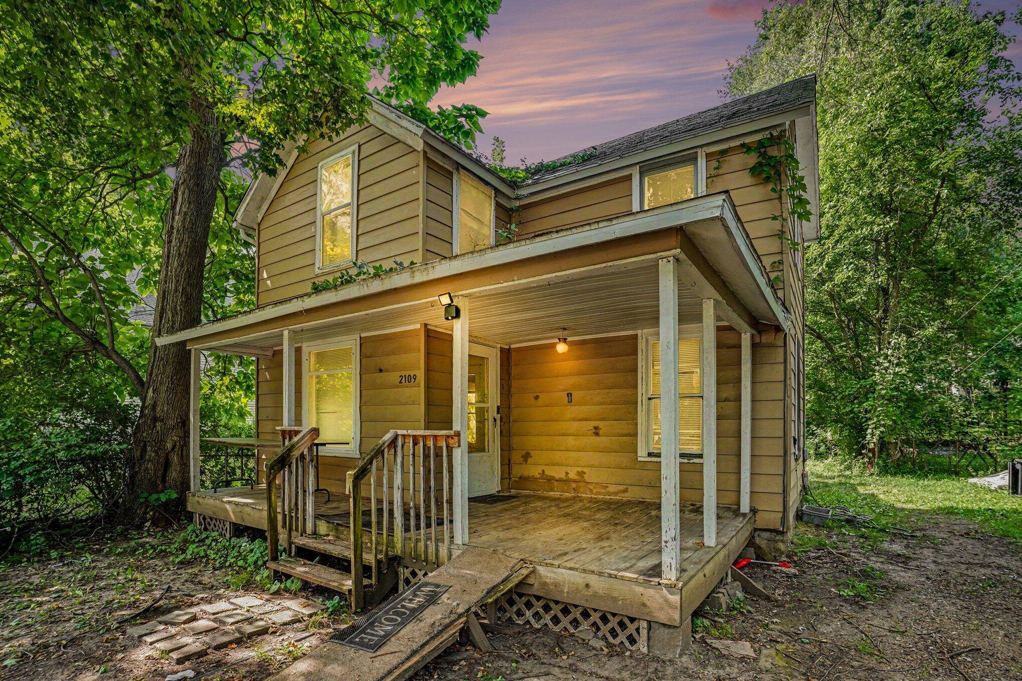 2109 Briar PL, Kalamazoo Twp, MI 49048