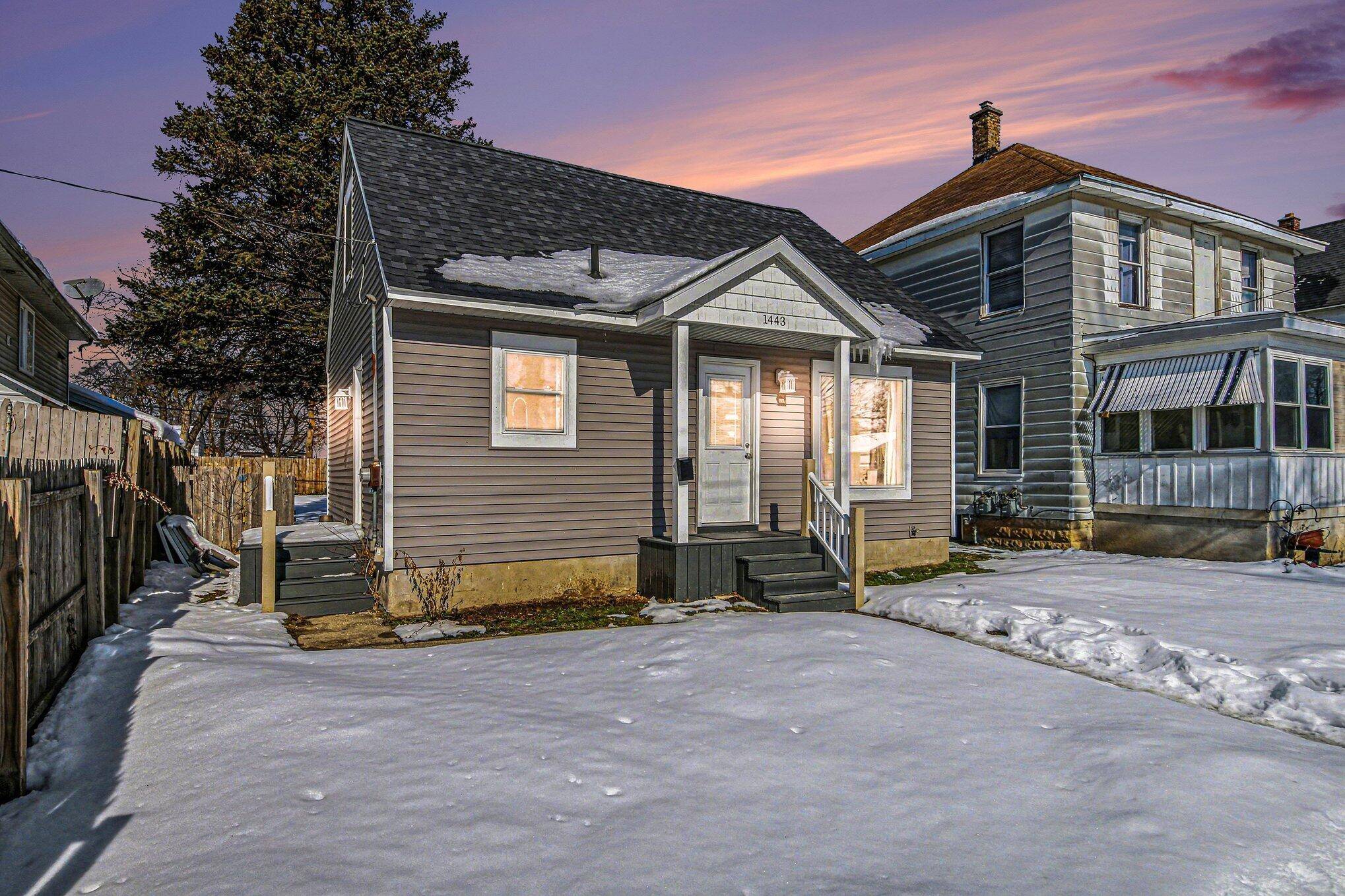 1443 Rathbone ST SW, City Of Wyoming, MI 49509