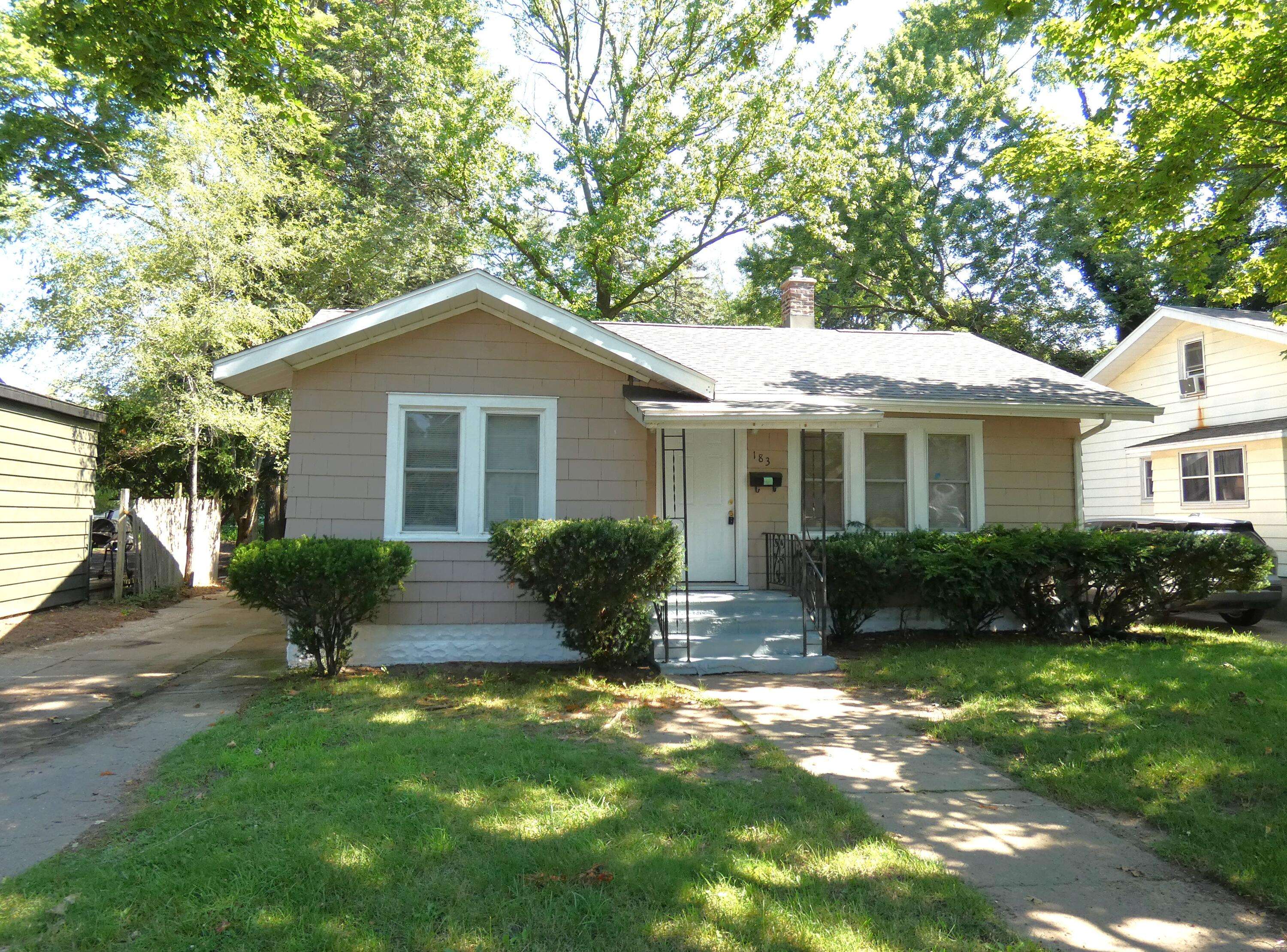 183 Searles AVE, Benton Harbor City, MI 49022