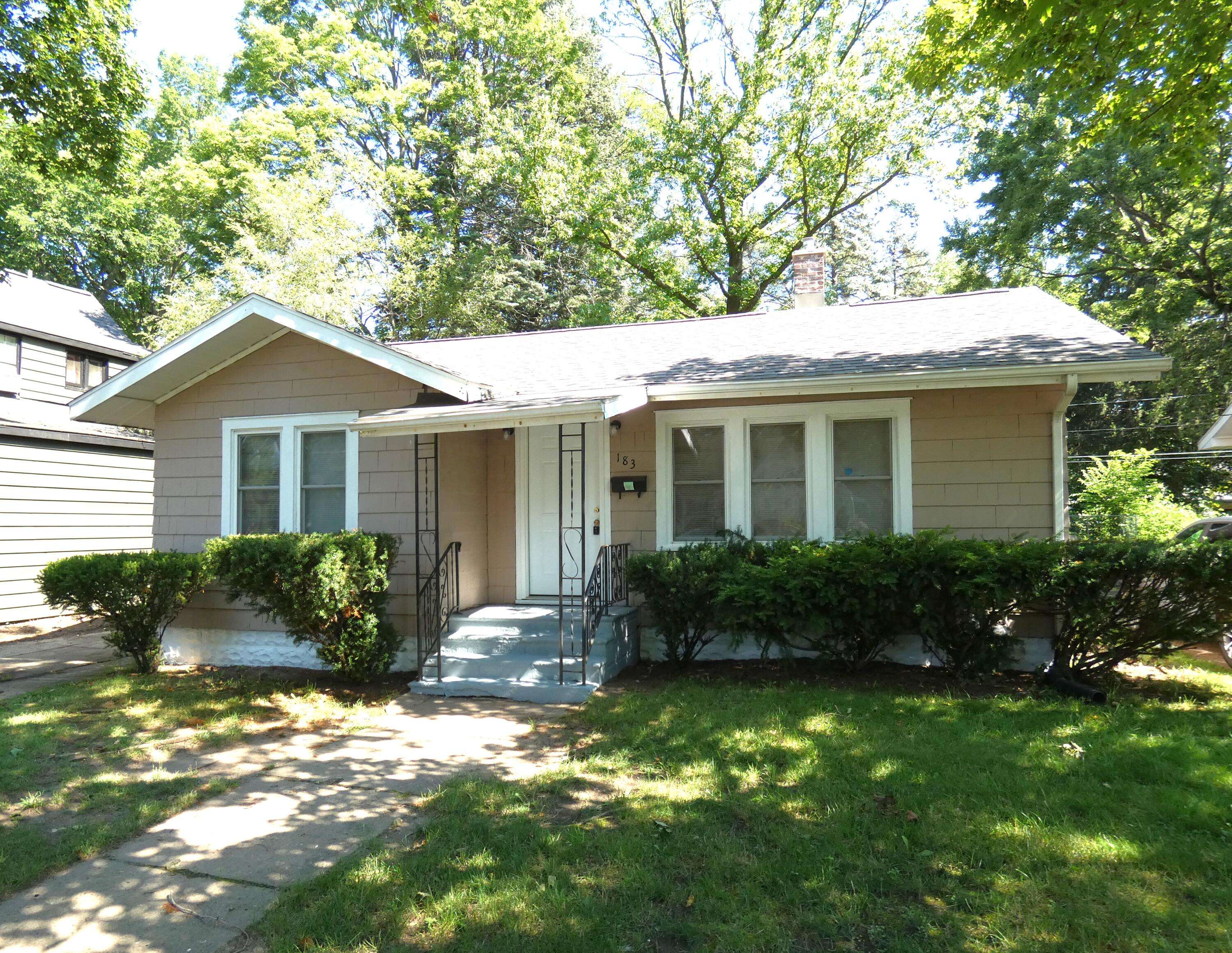 183 Searles AVE, Benton Harbor City, MI 49022
