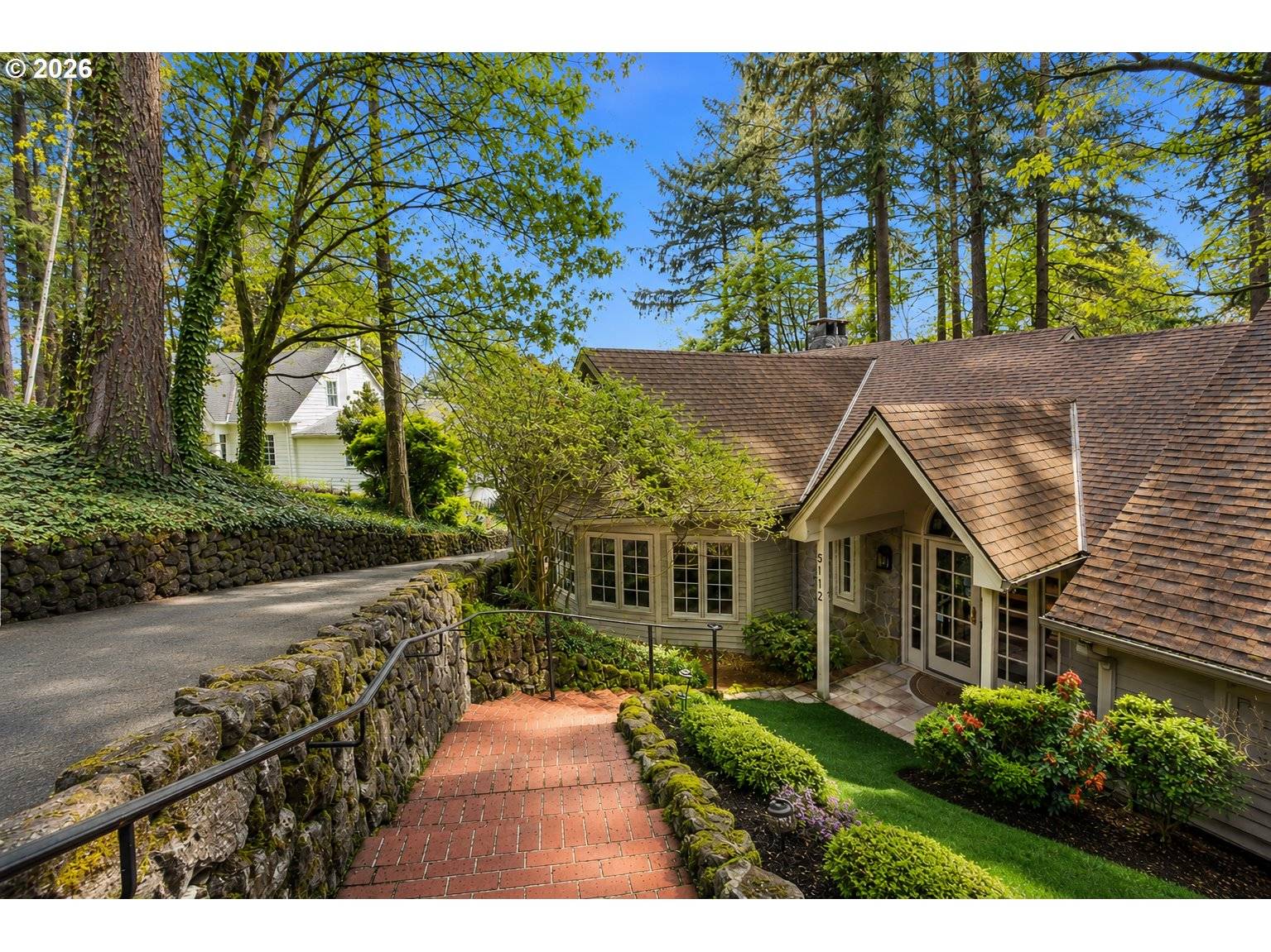 5112 SW HEWETT BLVD, Portland, OR 97221