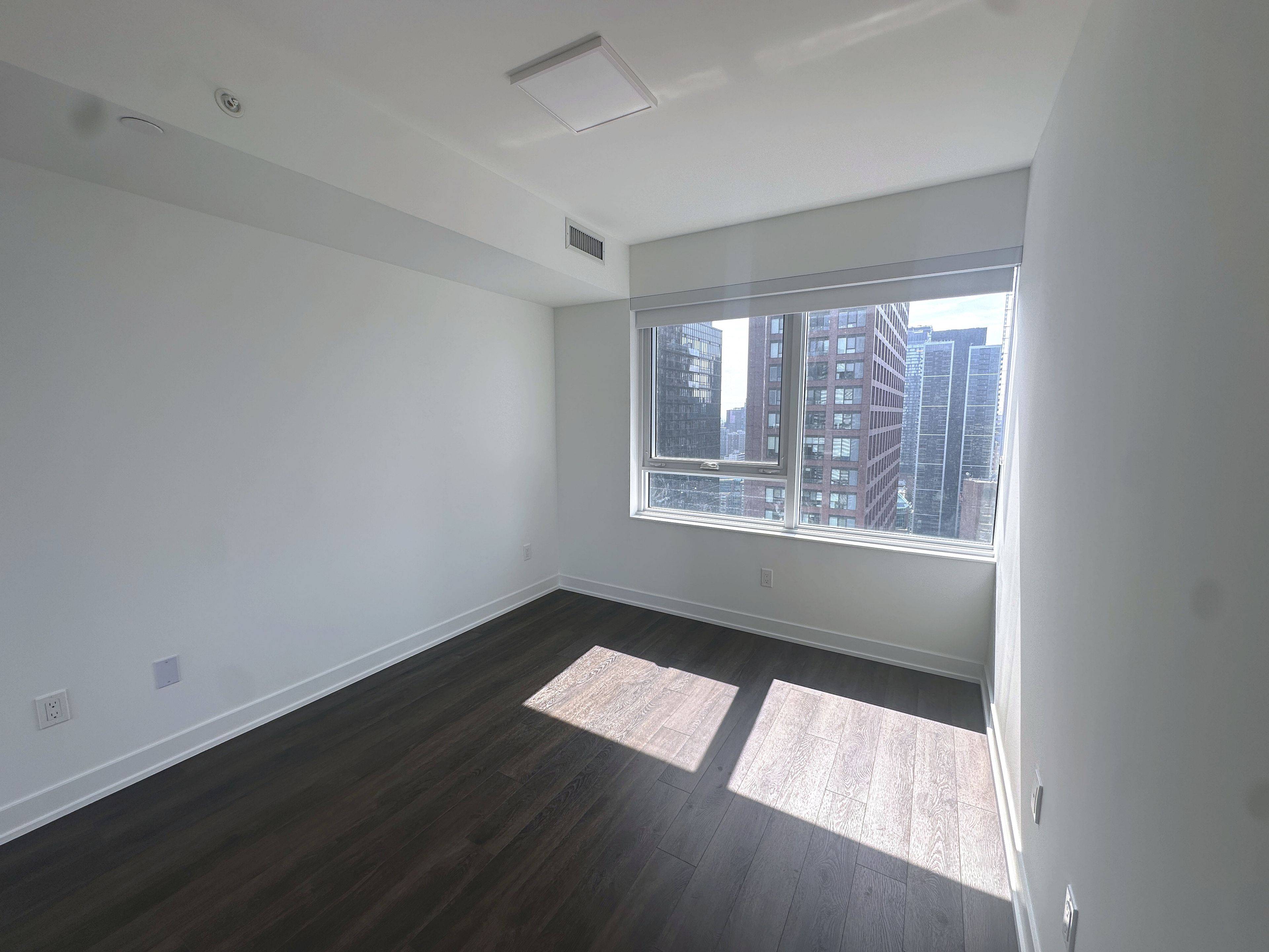609 Sherbourne ST #3004, Toronto C08, ON M4X 0A4