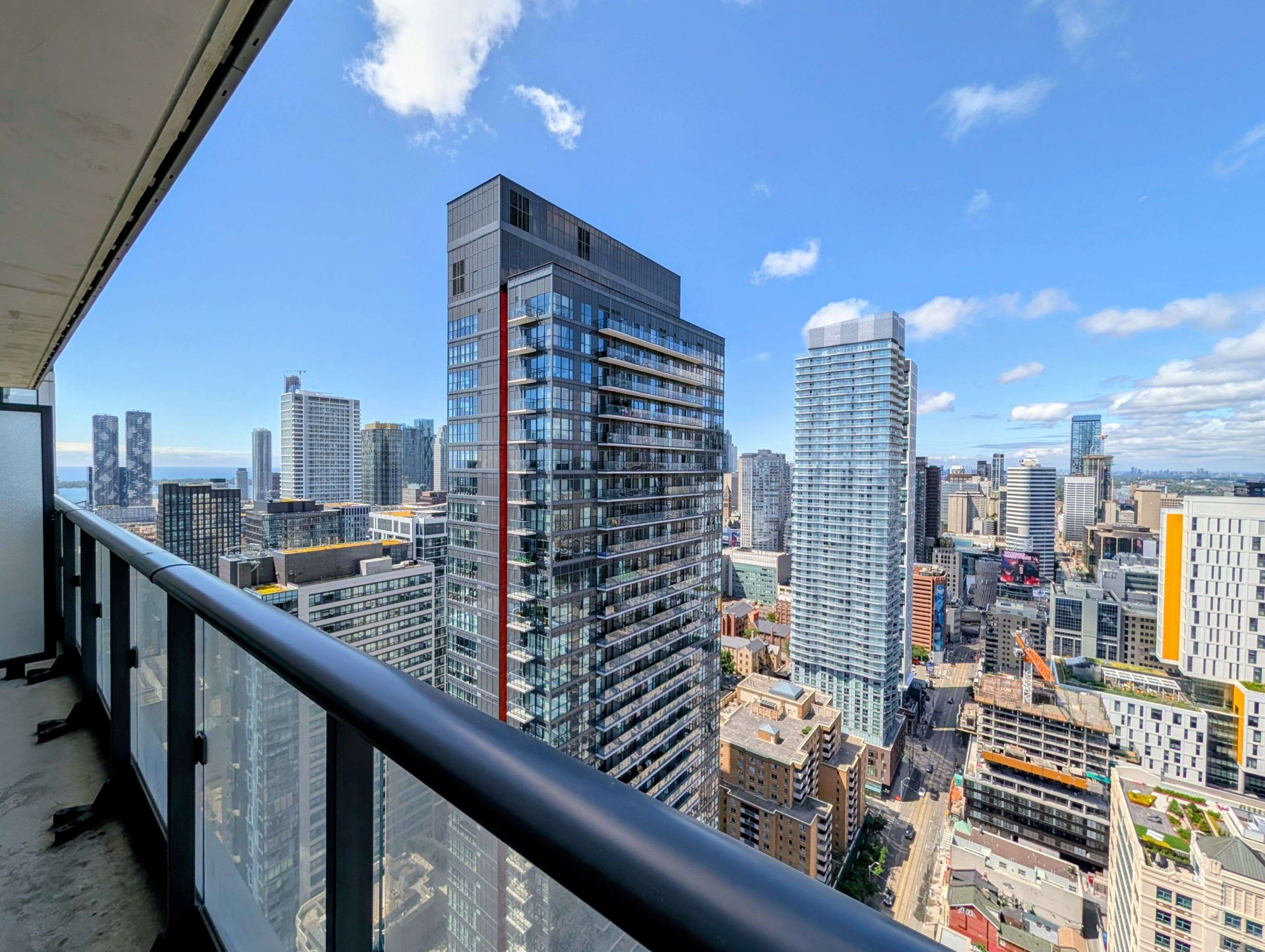 251 Jarvis ST #4006, Toronto C08, ON M5B 0C3