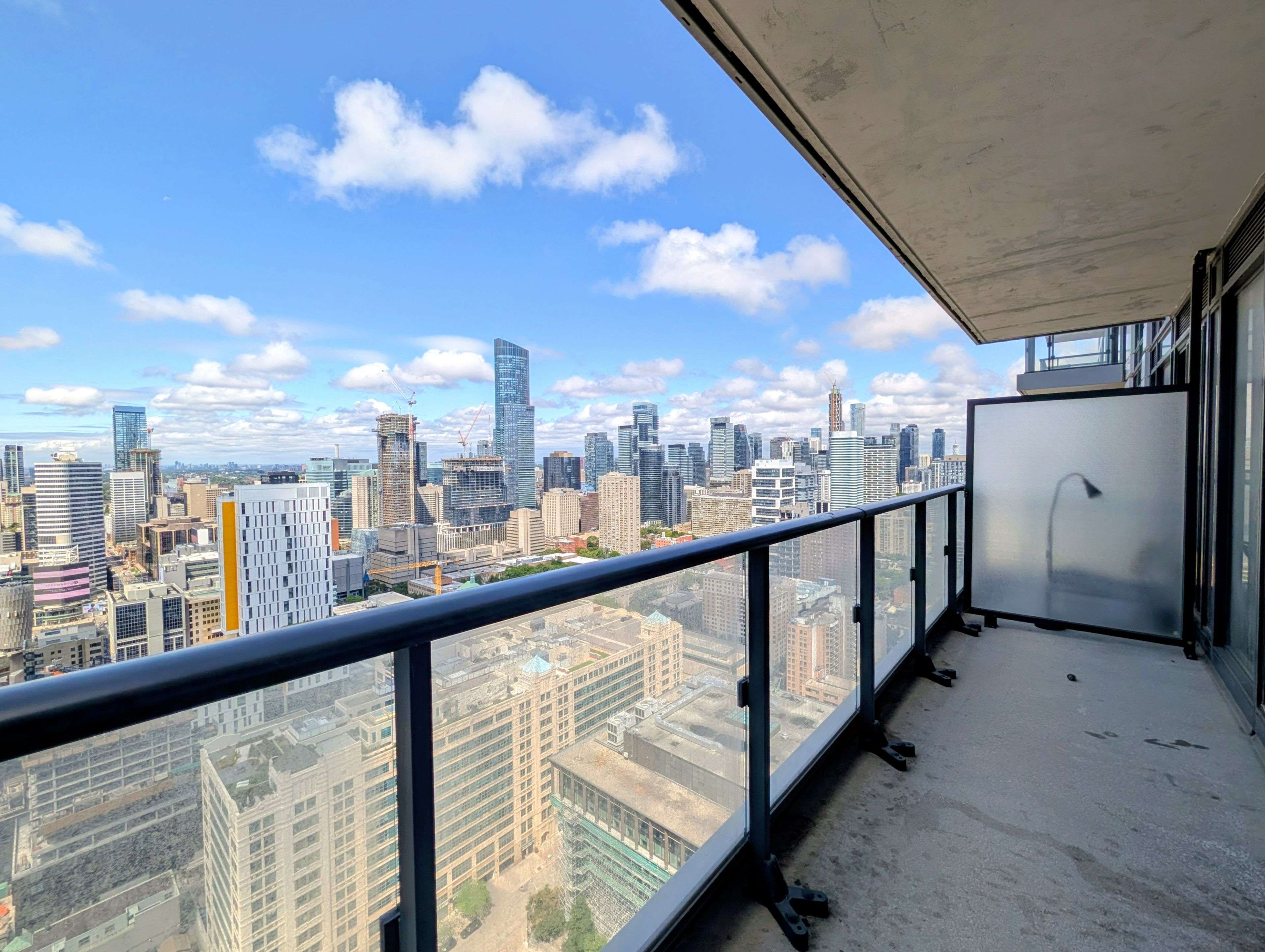 251 Jarvis ST #4006, Toronto C08, ON M5B 0C3