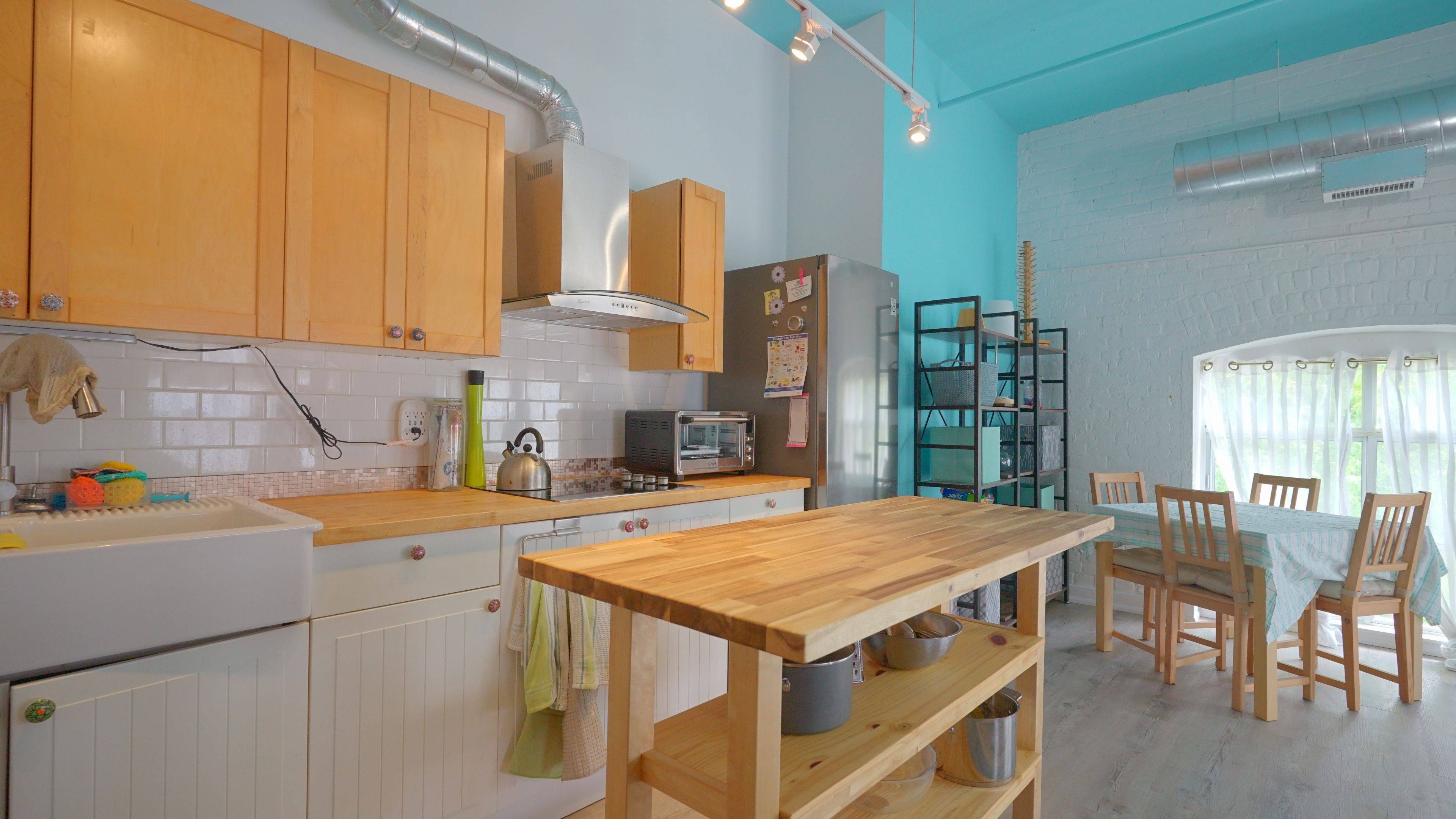 284 St Helens AVE #124, Toronto C01, ON M6H 4A4