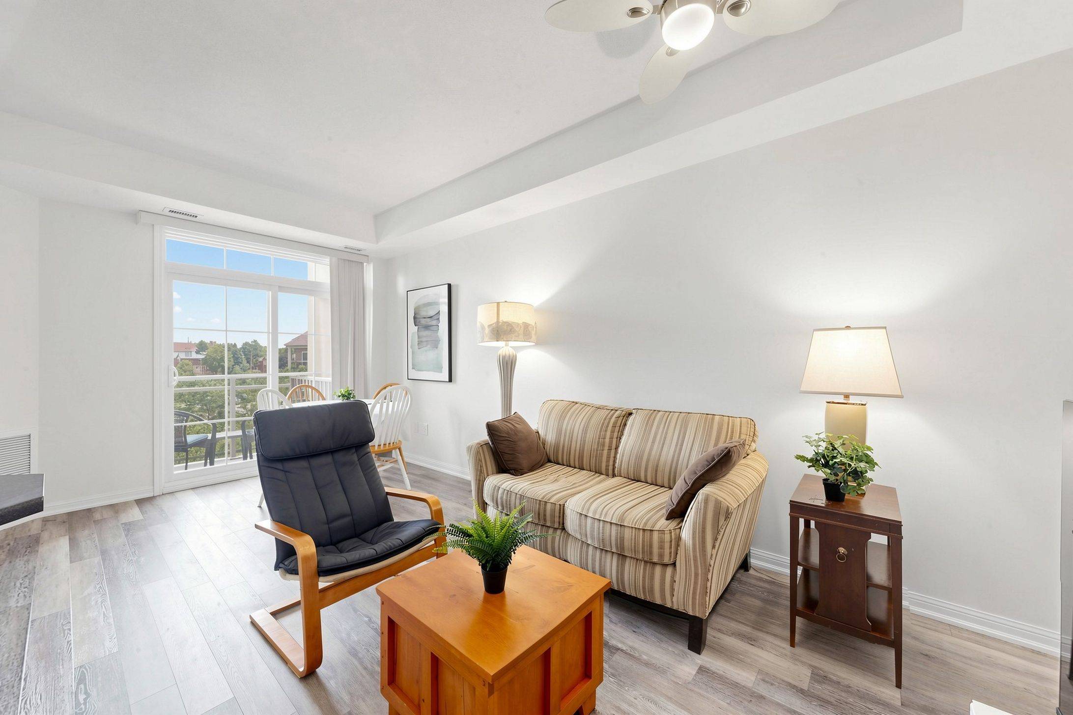 84 Aspen Springs DR #307, Clarington, ON L1C 0V3