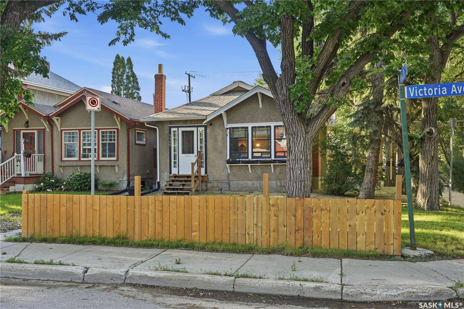 3300 Victoria AVENUE, Regina, SK S4T 1L6