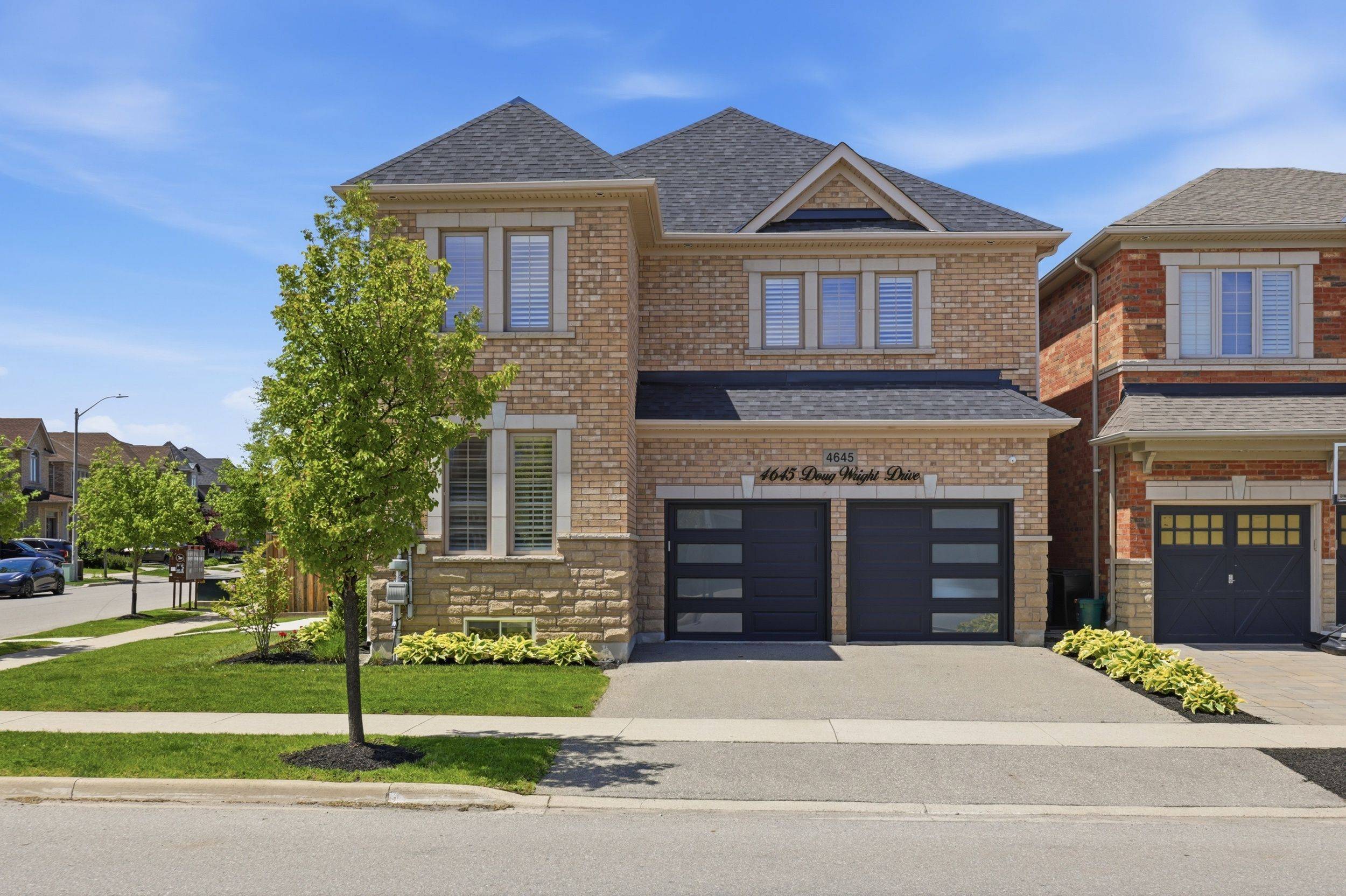 4645 Doug Wright DR, Burlington, ON L7M 0L3