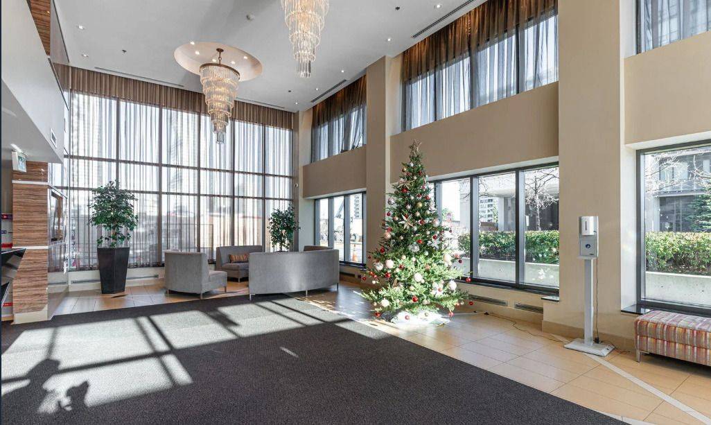 3985 Grand Park DR SE #2412, Mississauga, ON L5B 0H8