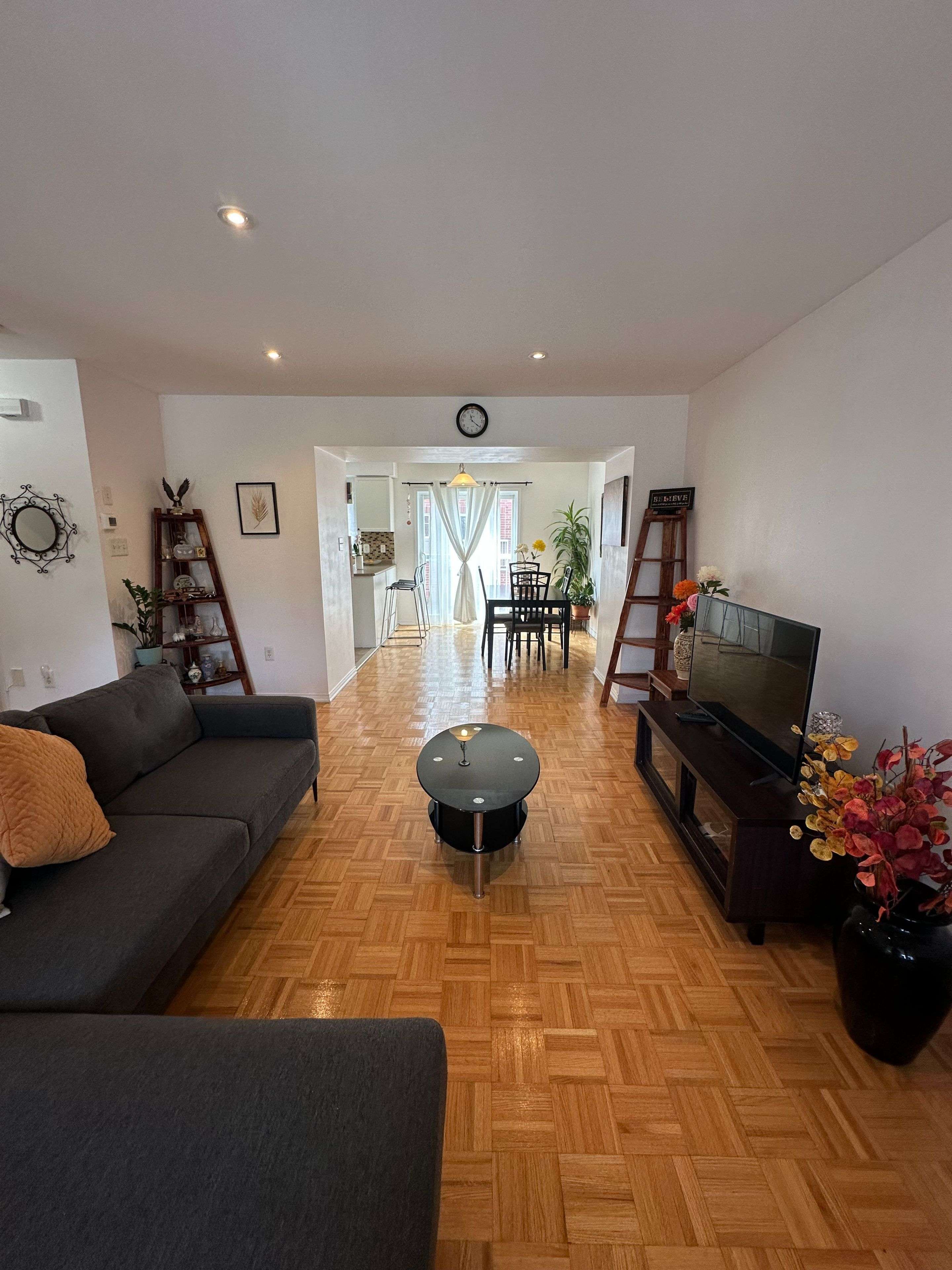375 Cook RD #3, Toronto W05, ON M3J 3T6