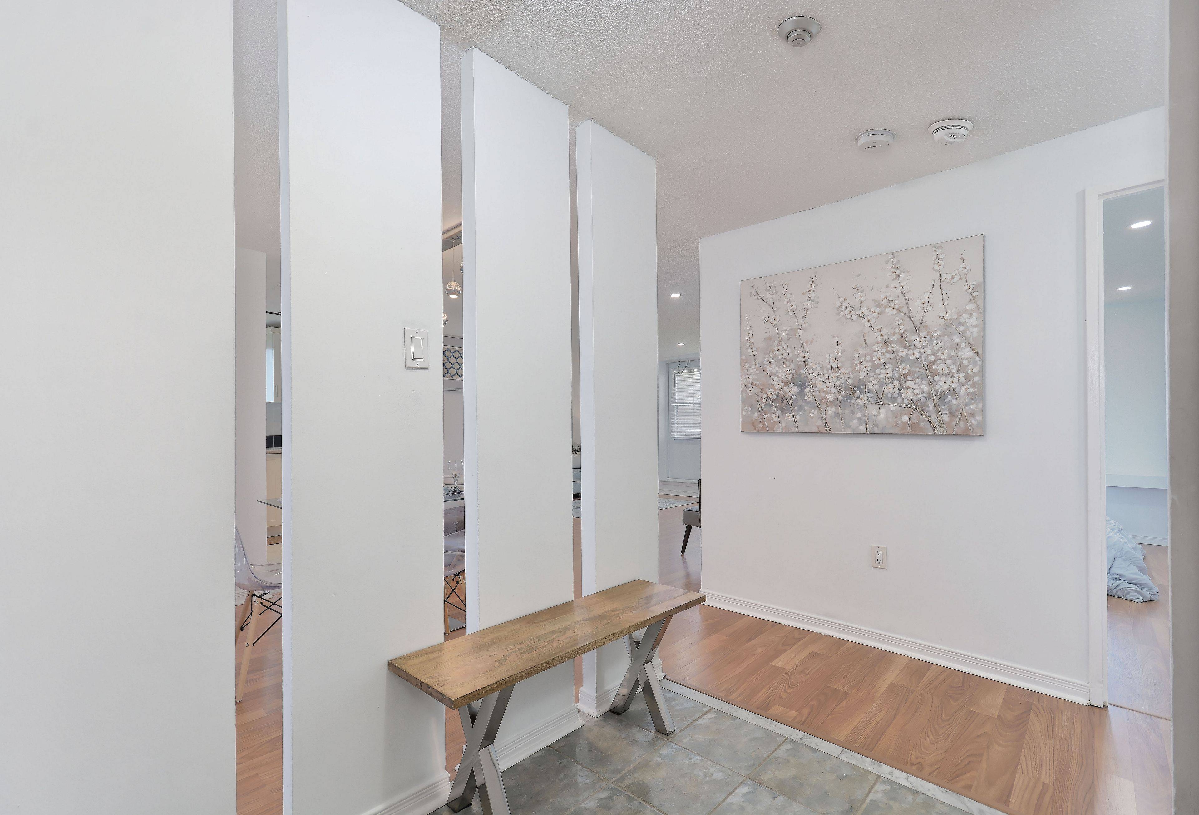 6720 Glen Erin DR #1013, Mississauga, ON L5N 3K8