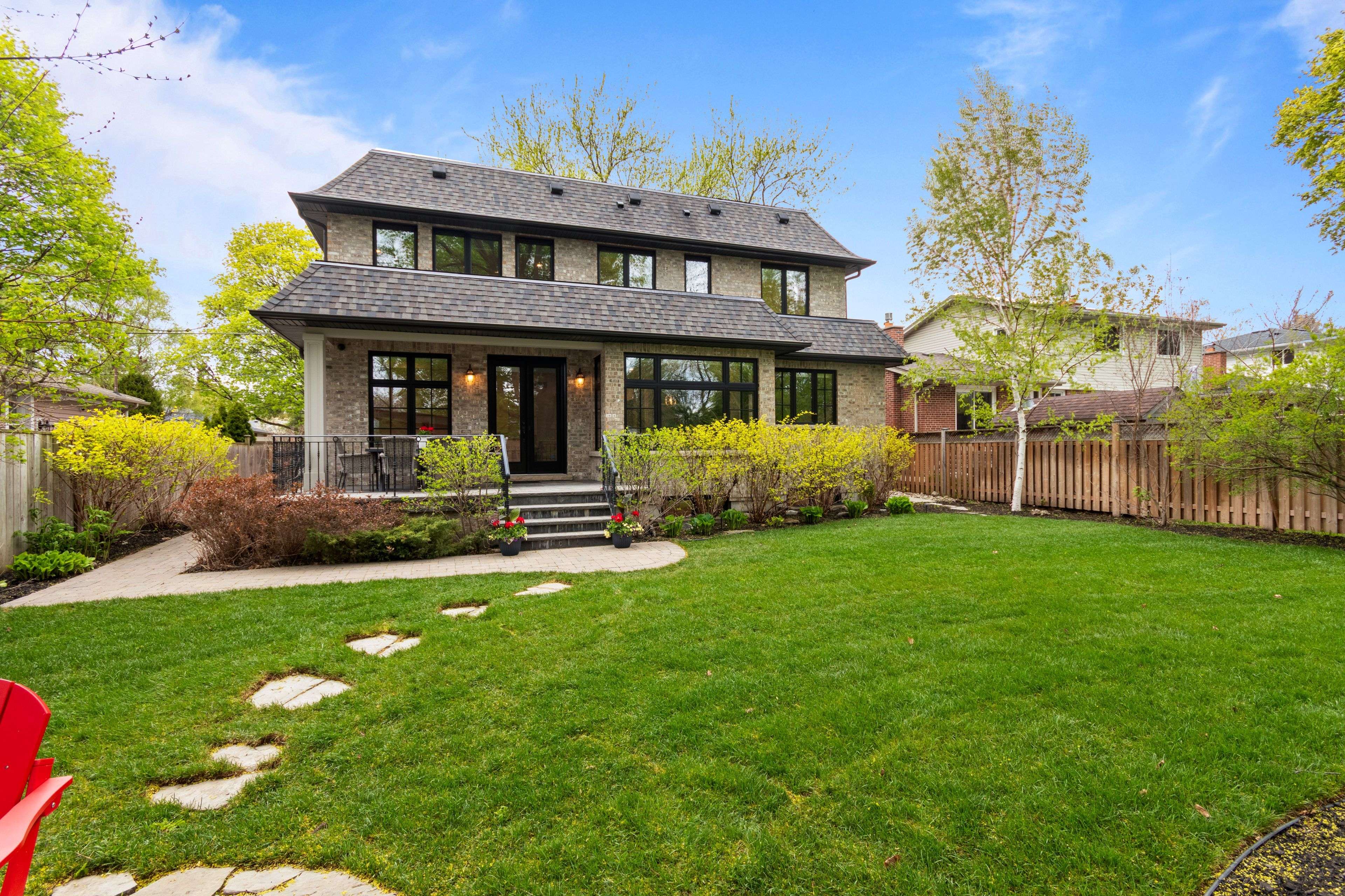 1134 Welwyn DR, Mississauga, ON L5J 3J3