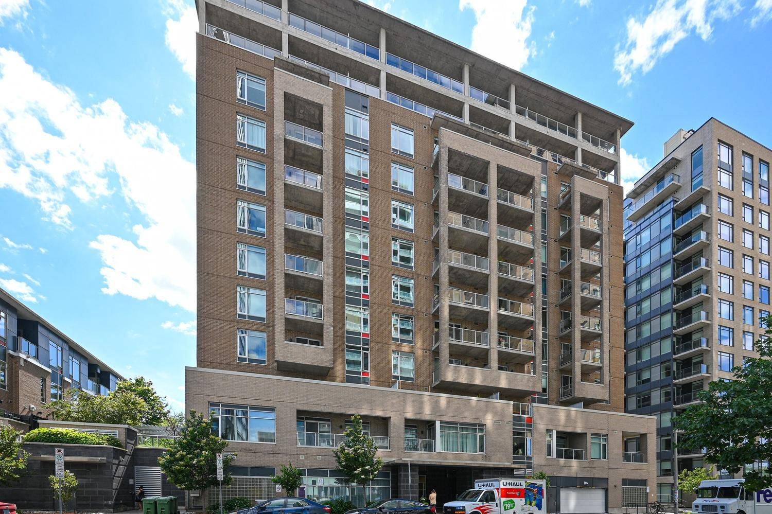 100 Champagne AVE S #903, Dows Lake - Civic Hospital And Area, ON K1S 4P4