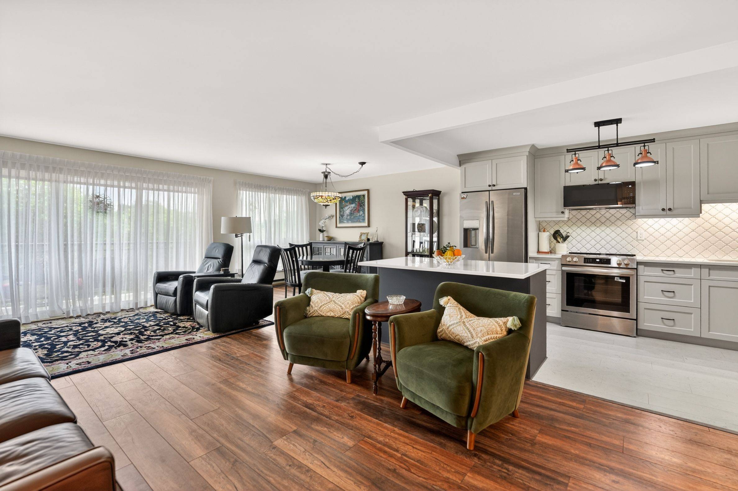 257 Bath RD #401, Kingston, ON K7M 7T3
