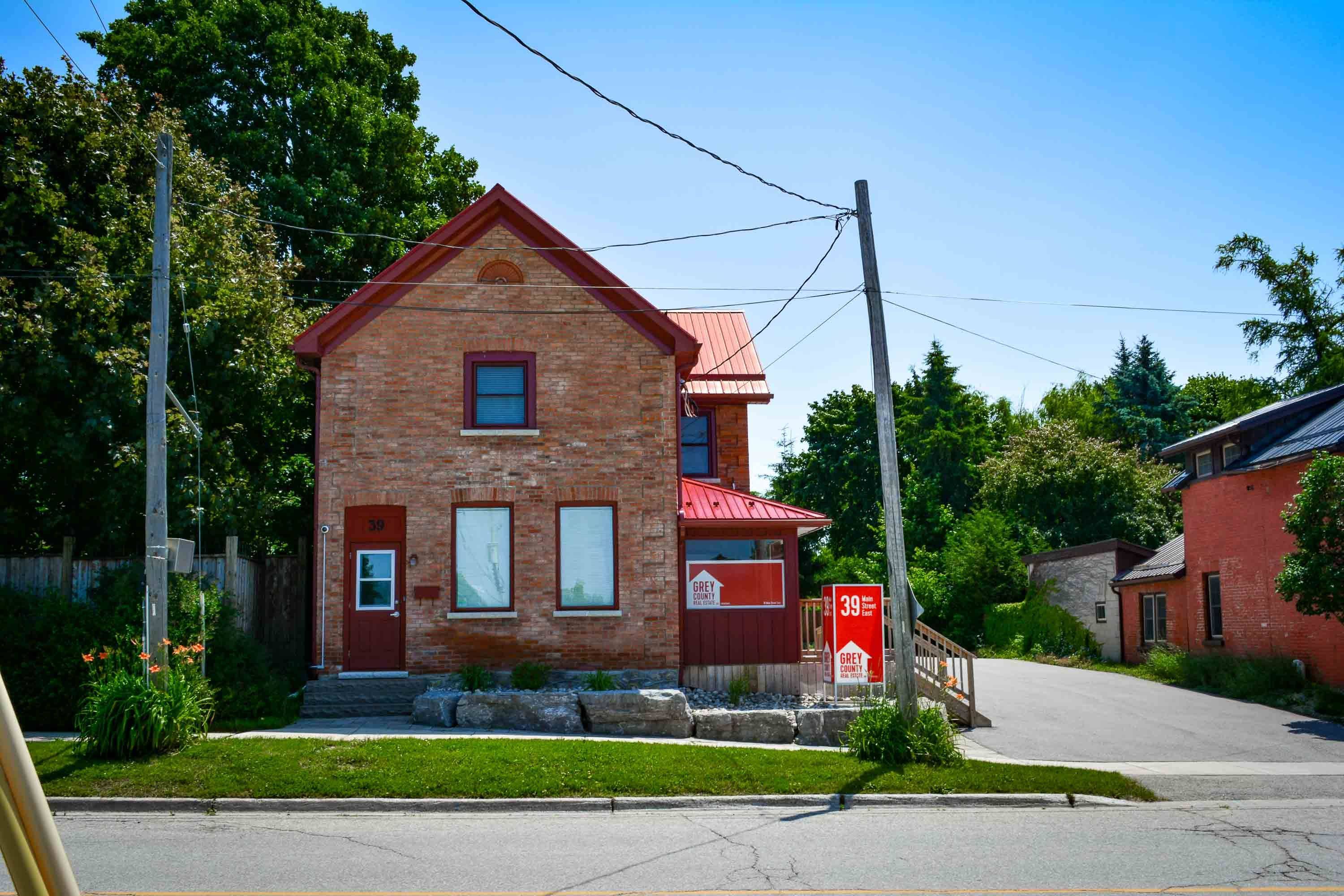 39 Main St ST E #B, Grey Highlands, ON N0C 1H0