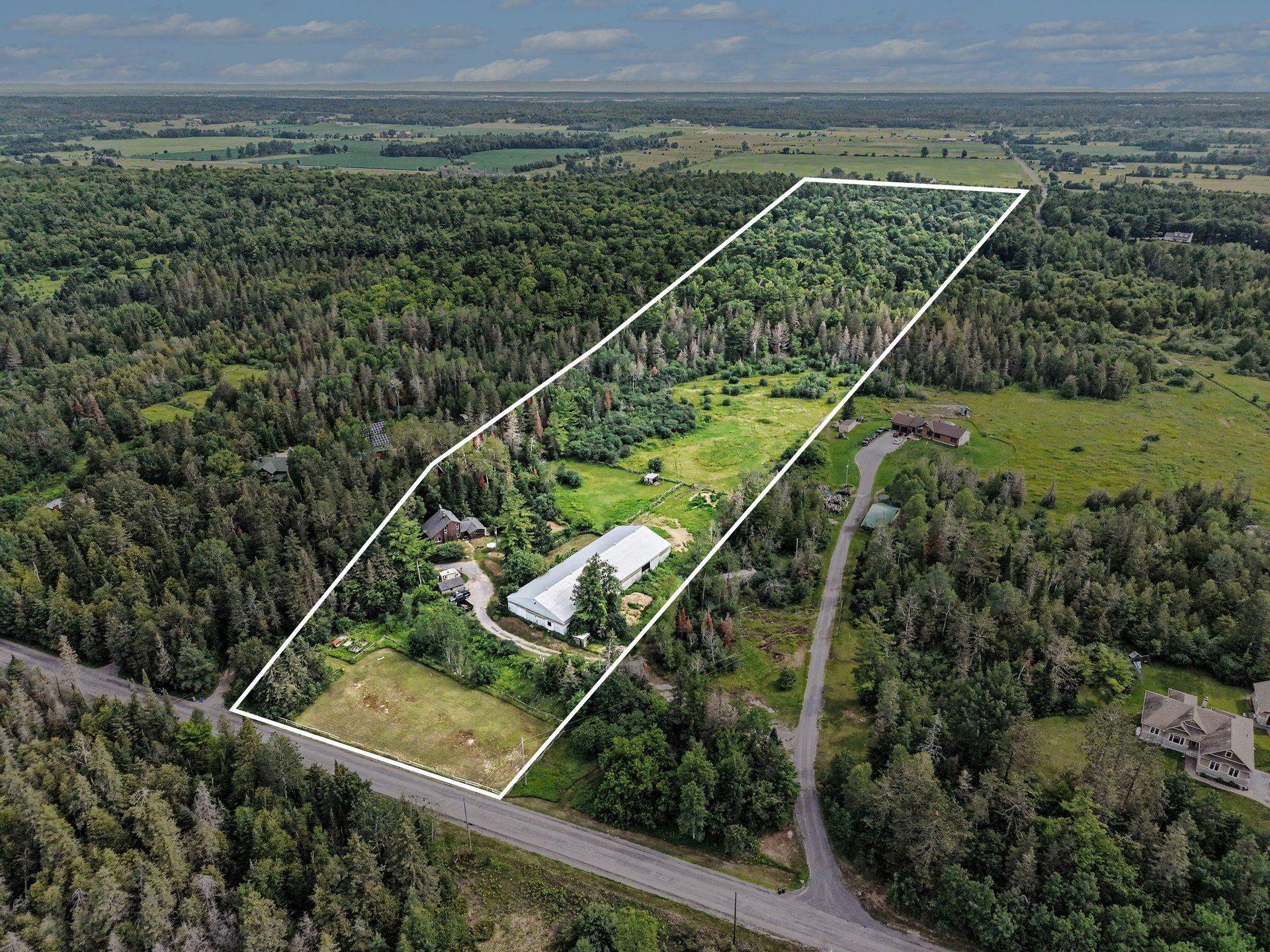 1798 Burnt Lands RD, Carp - Huntley Ward, ON K0A 1L0