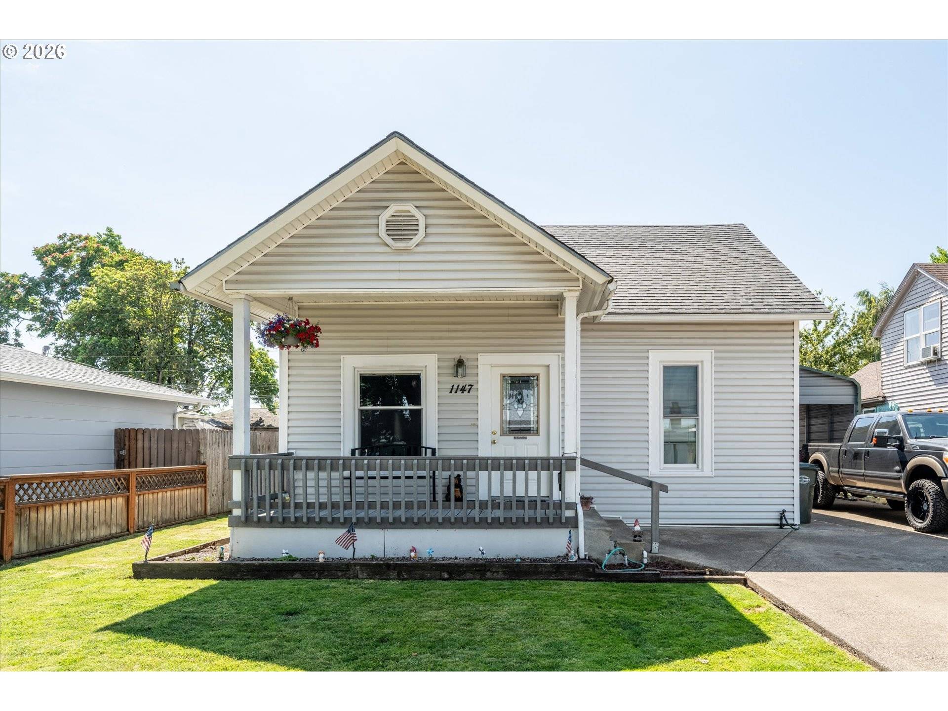 1147 JUNIPER ST, Junction City, OR 97448
