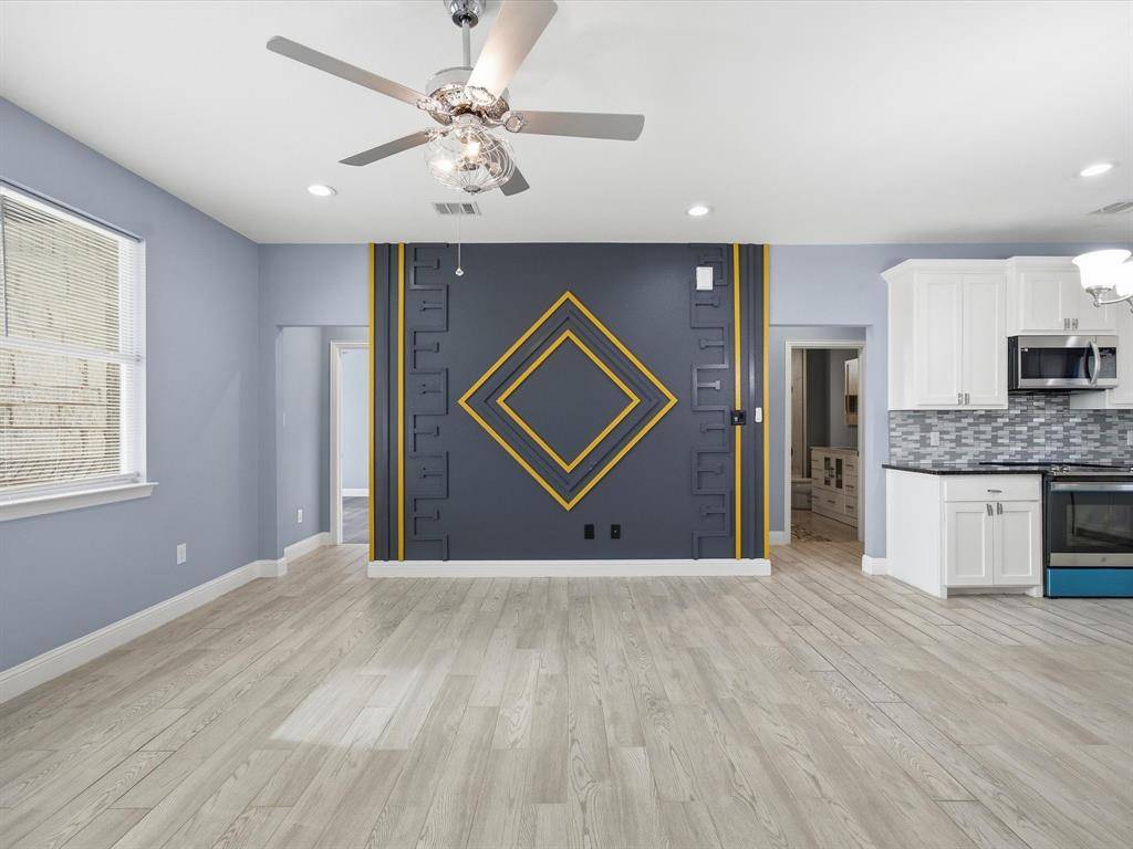 2301 Briarwood Drive, Bridgeport, TX 76426
