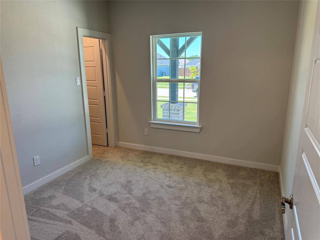 612 Finlee Way, Tioga, TX 76271