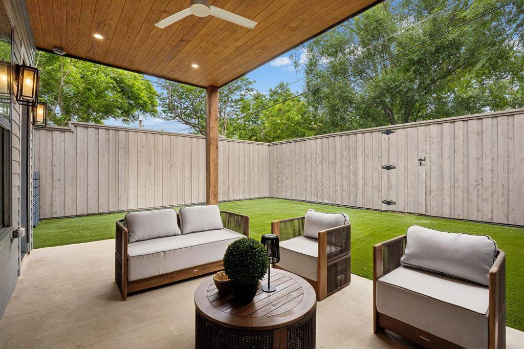 5104 Vandelia Street, Dallas, TX 75235