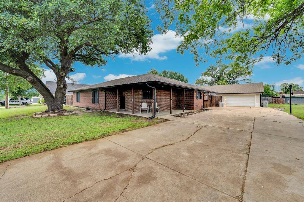 505 Trice Street, Maypearl, TX 76064