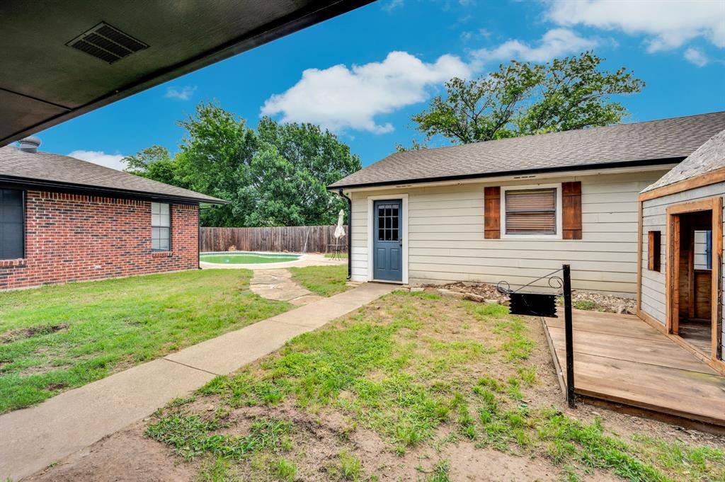 505 Trice Street, Maypearl, TX 76064