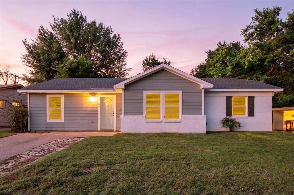 609 W Inwood Drive, Arlington, TX 76010