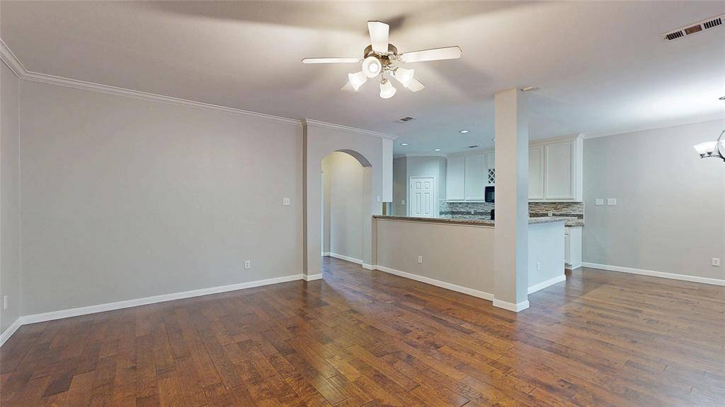 4107 Pine Glen Road, Corinth, TX 76208