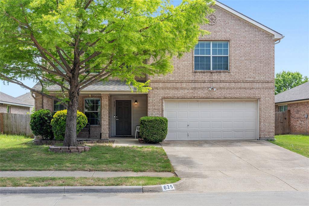 625 Condor Trail, Saginaw, TX 76131