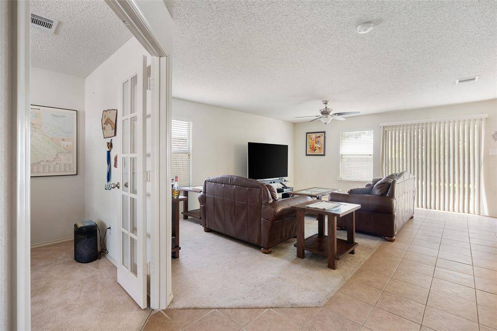 625 Condor Trail, Saginaw, TX 76131