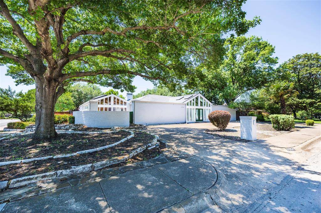 6954 Leameadow Drive, Dallas, TX 75248