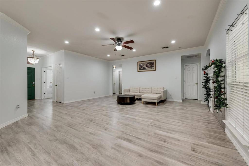 603 Pine Meadow Court, Arlington, TX 76012