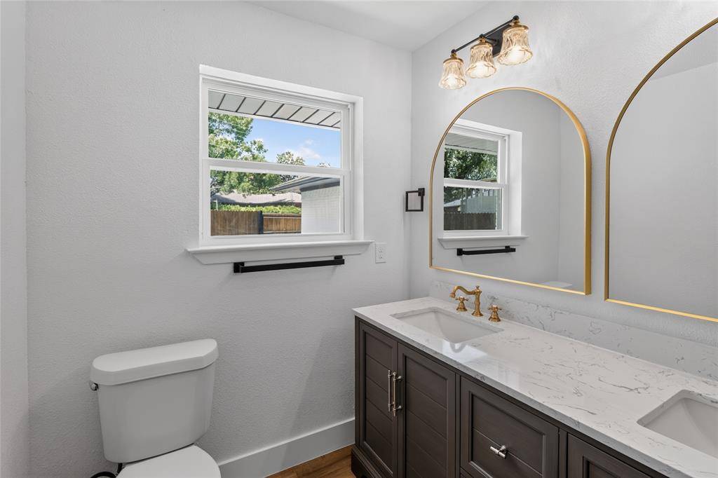 1708 HIGH POINT Circle, Garland, TX 75041